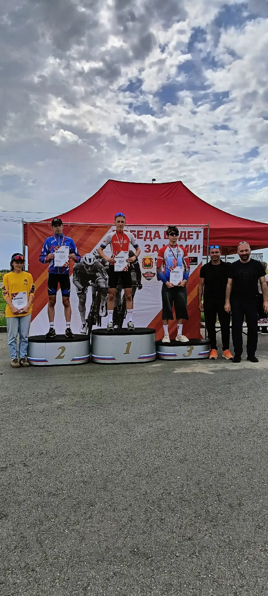 Наши гонщики — лучшие на трассе! 🚴‍♀️🚴‍♂️