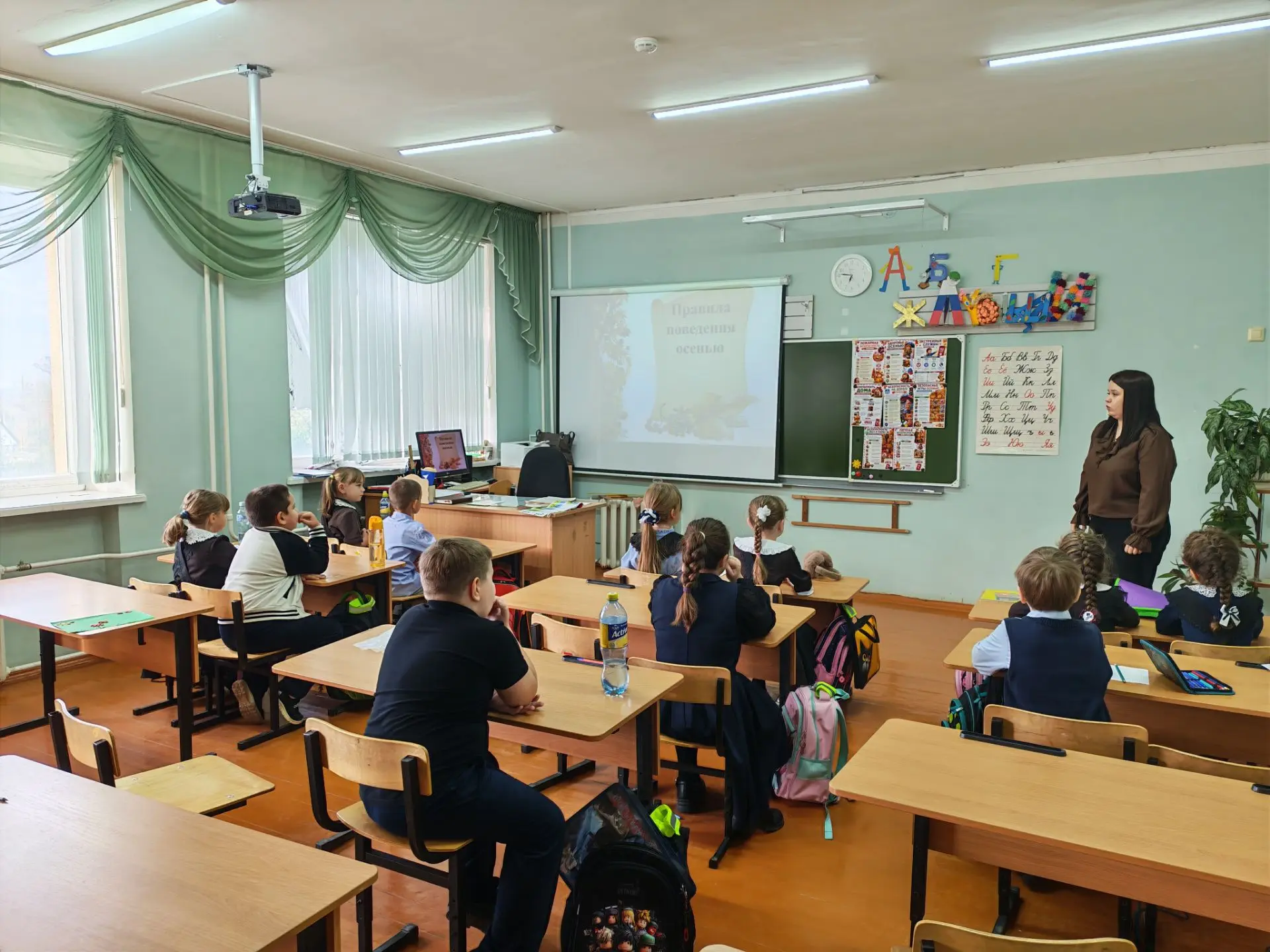 🍂Для обучающихся 1 класса прошла минутка безопасности «Безопасная осень».