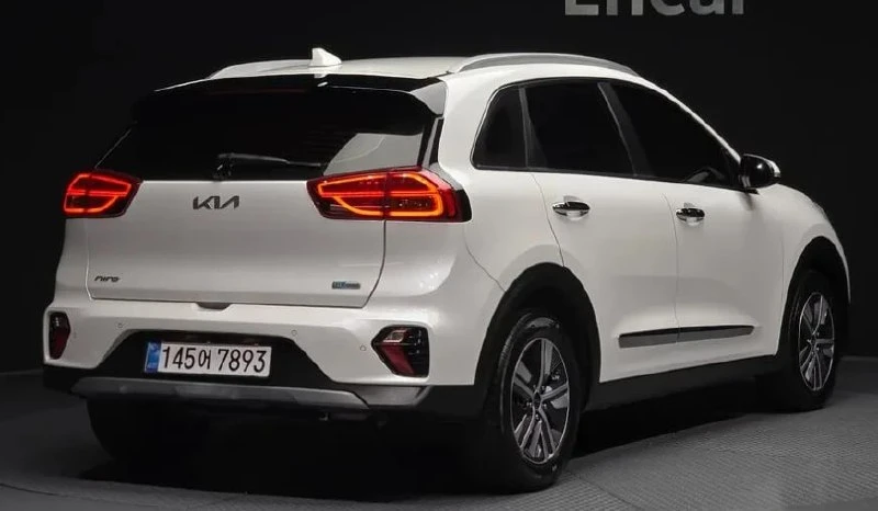 🔥Kia Niro Trendy — сбалансированный компактный кроссовер, который удачно совмещает практичность, тех