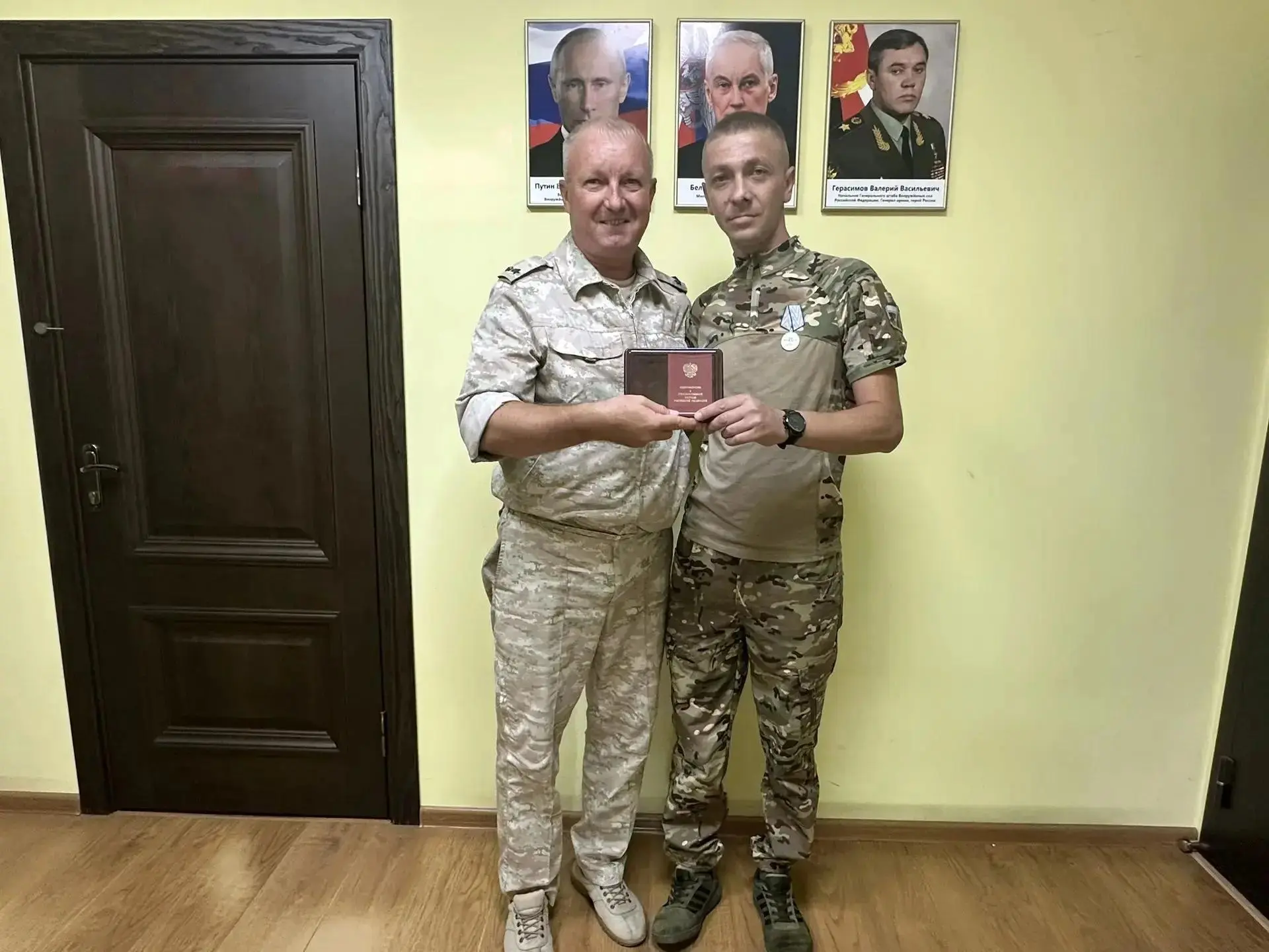 🎖️ Медаль «За отвагу» вручили участнику СВО Виктору Роевневу