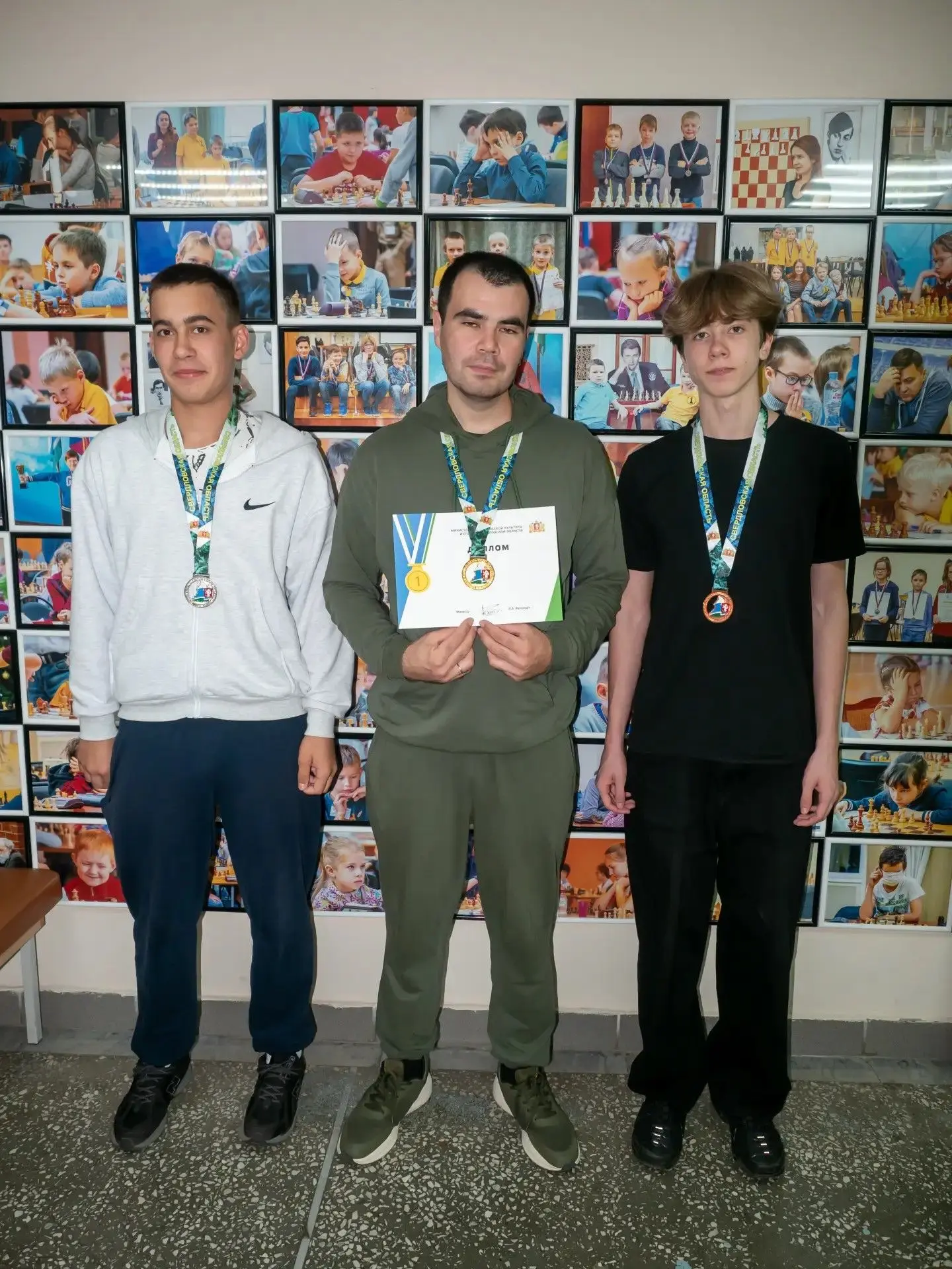 Успехи Уральской шахматной академии на чемпионате по русским шашкам 🏆🎉

С 12 по 14 июня 2026 года 