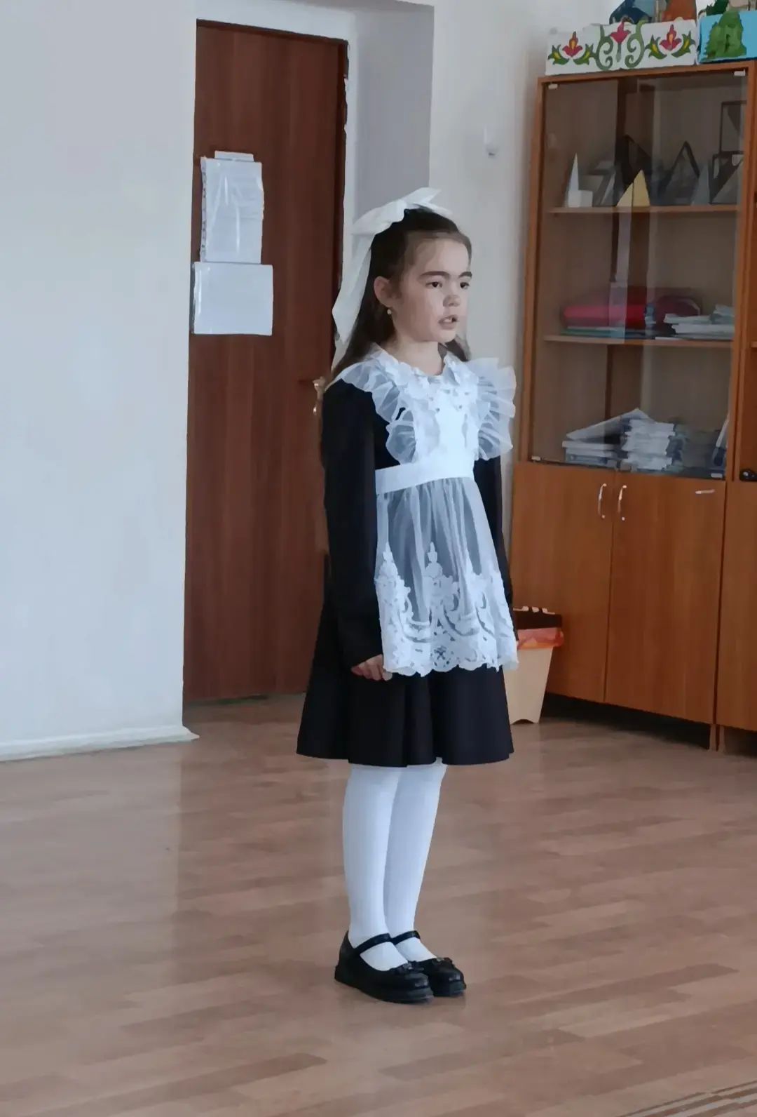 1 нче сыйныф укучысы Фәйзиева Гөлназ "Төлке һәм каз" әкияте белән чыгыш ясады