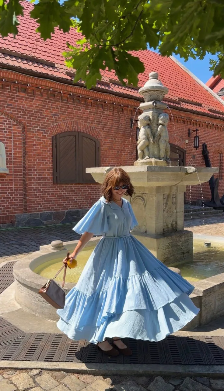 👑 Нашла кое-что новенькое для платьеголиков. Мастерица из Калининграда Евгения Лойко создаёт женств