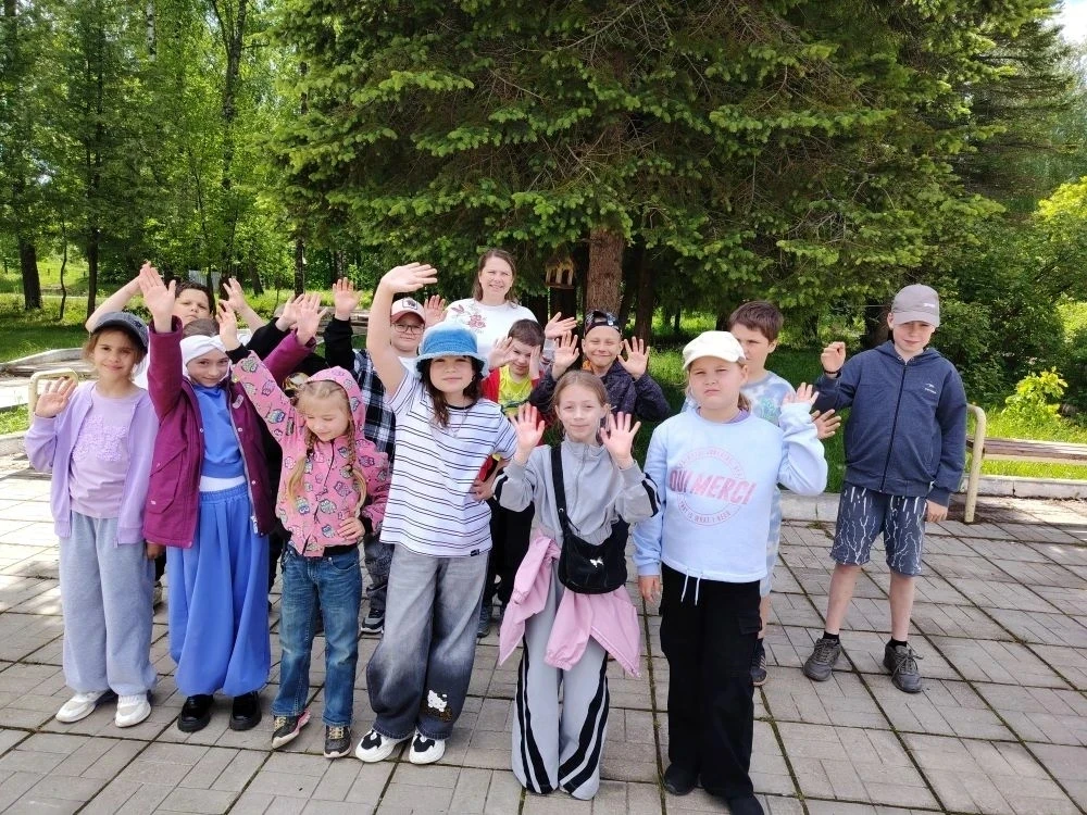 1 июня, в Международный день защиты детей, лагерь дневного пребывания «Калинка» (Миронц...