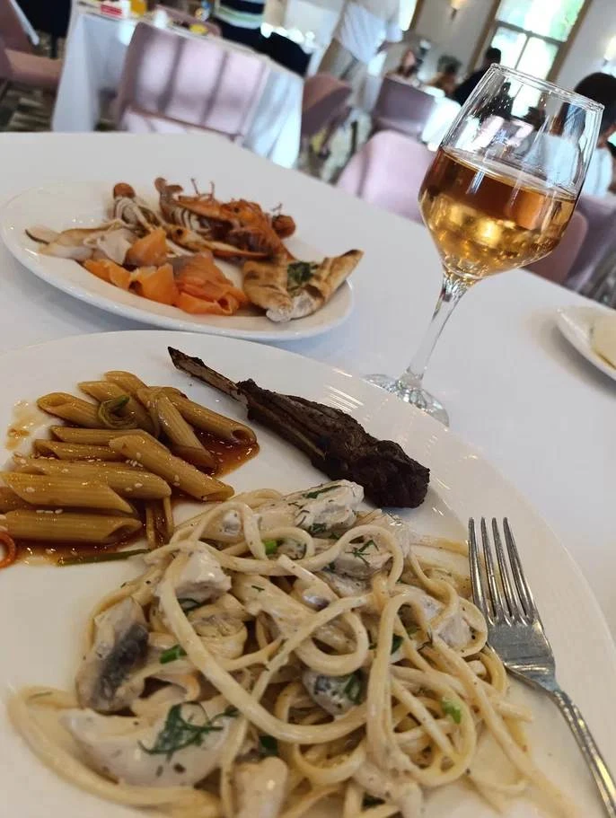 Хотите все включено🍽, с классным аквапарком🏊 и шикарным парком аттракционов🎡 на любо...