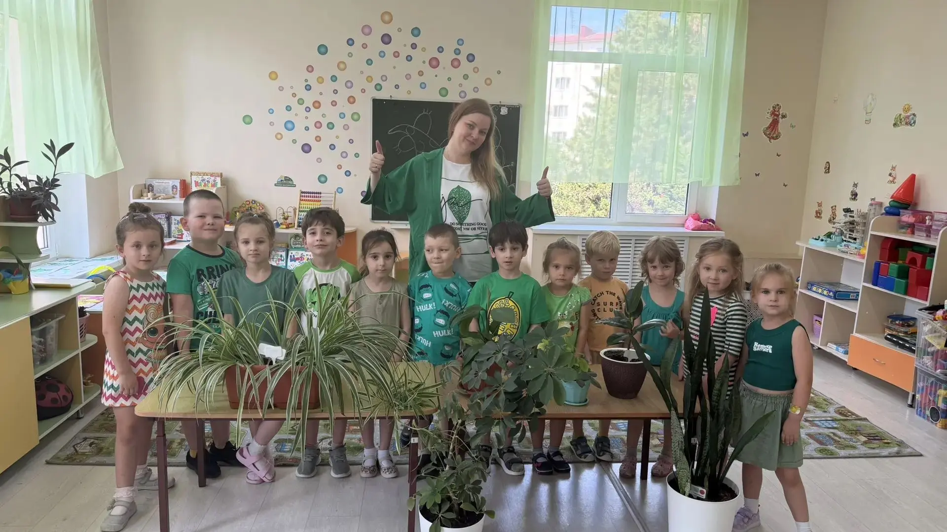 🌿 «Цветная неделя» в группе #3 продолжается! 🌿

На очереди — зелёный день! 💚 Мильда Григорьевна Ф