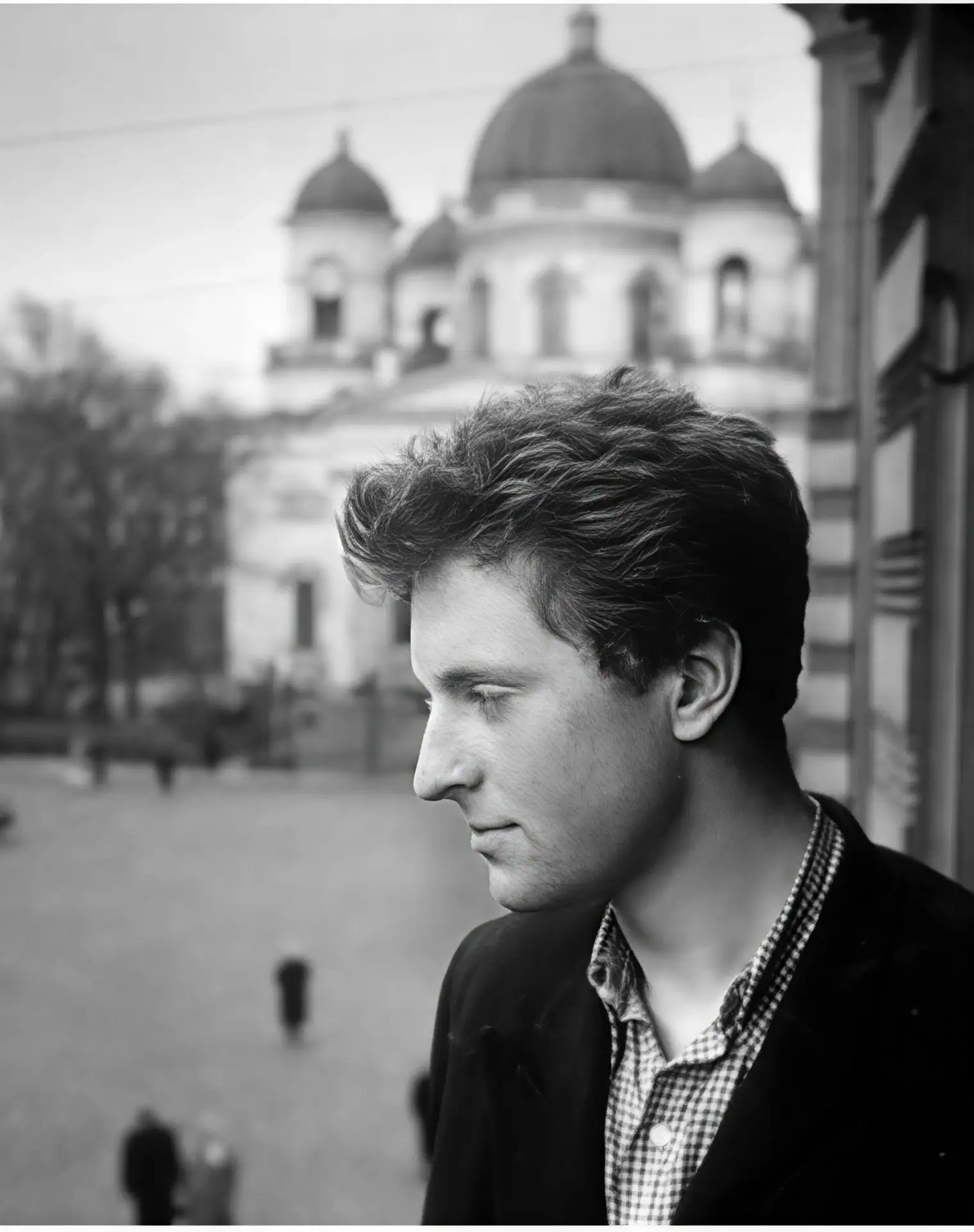 Спасо-Преображенский собор — один из немногих храмов Ленинграда, которые не закрывались во время вой