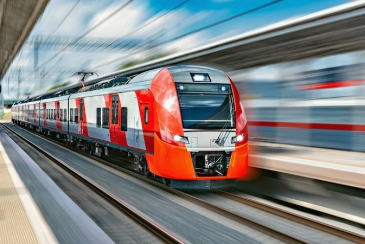 ВНИМАНИЕ ⚠️ 🚊