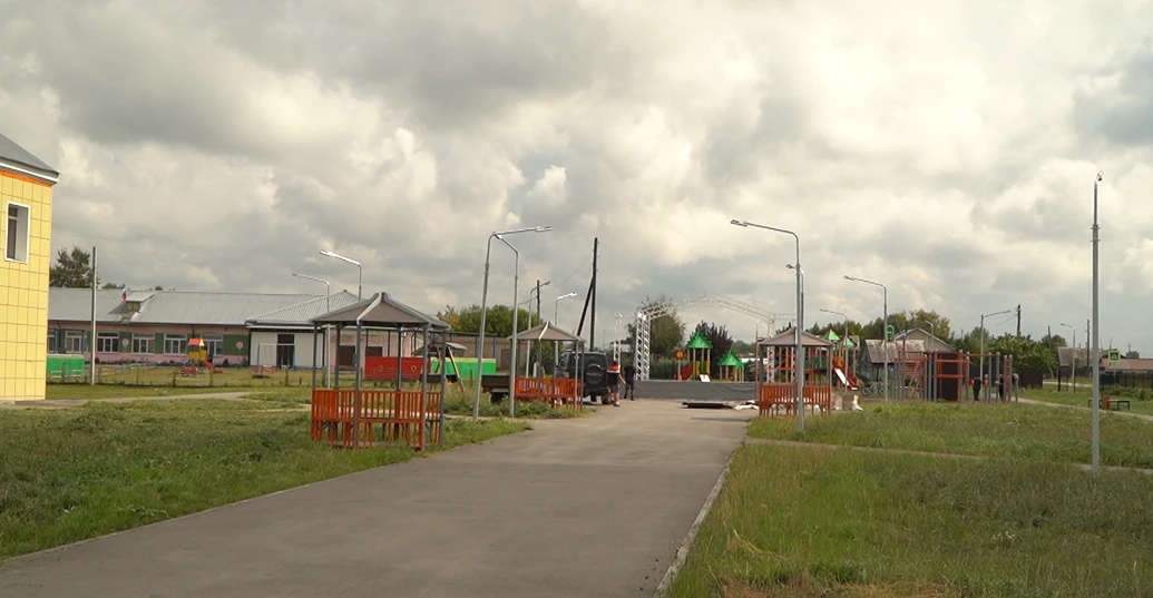 В Улыбино подходит к финалу большое преображение – почти готова площадка для отдыха