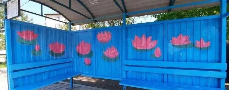 Остановки в Хабаровске превратили в арт-объекты  Педагоги и ученики детской школы искусств № 7 совме