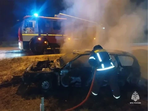 Два автомобиля сгорели за сутки в Тульской области