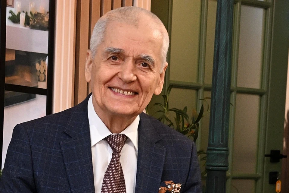 Россиянки могут рожать и до 60 лет, а мужчины способны стать отцами до 90 лет — академи...