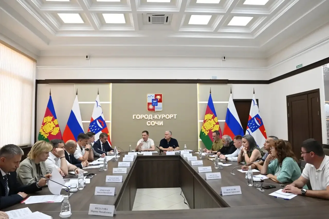🌳 С депутатами и учёными продолжаем формировать новые способы защиты нашей субтропичес...