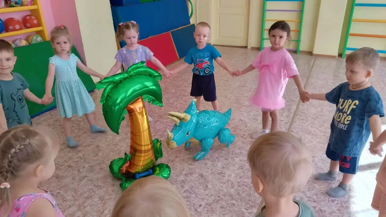 🦕🦖На тематической неделе наших малышей ждало невероятное приключение — праздник с нас...