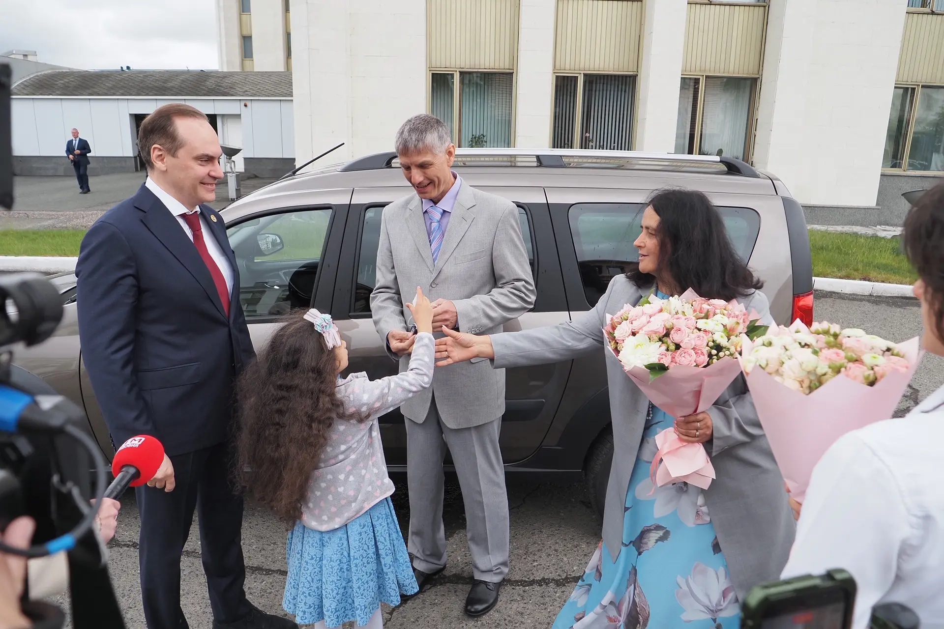 👍Встретились с многодетной семьёй Автаевых из Саранска. Недавно наш Президент присвоил...