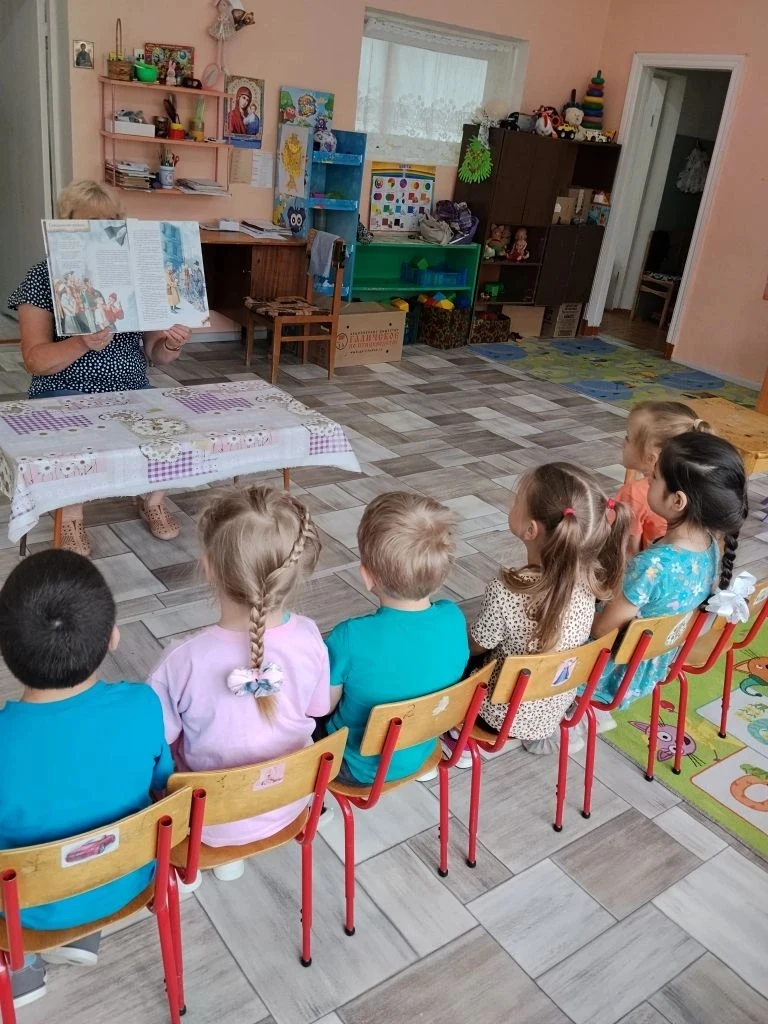 Сегодняшний день — особенный. Вместе с ребятами средней группы мы говорили о самом важном: о том, чт