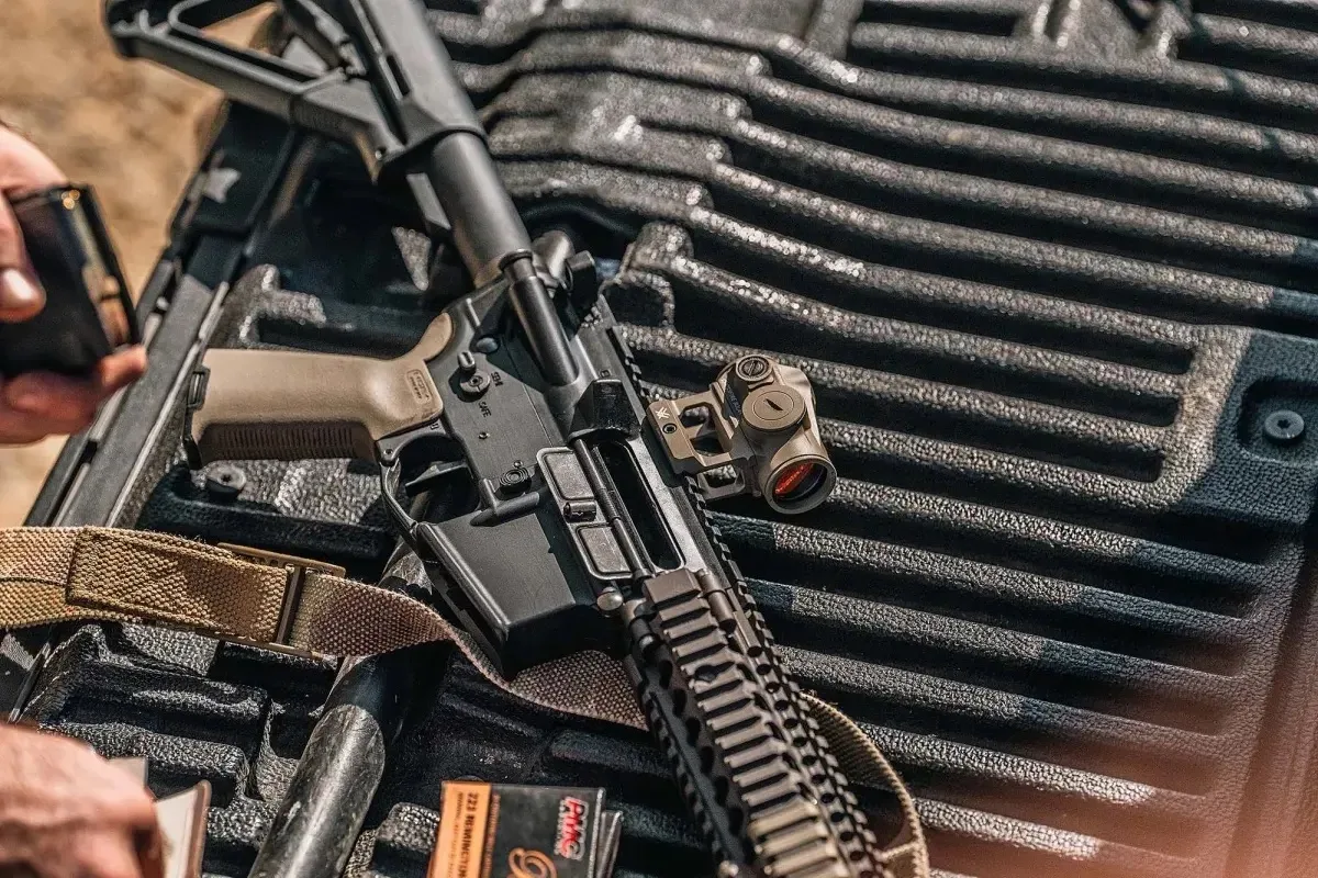 Vortex Crossfire II: доступный коллиматор с солнечной панелью и "встряхни-включи". Обно...