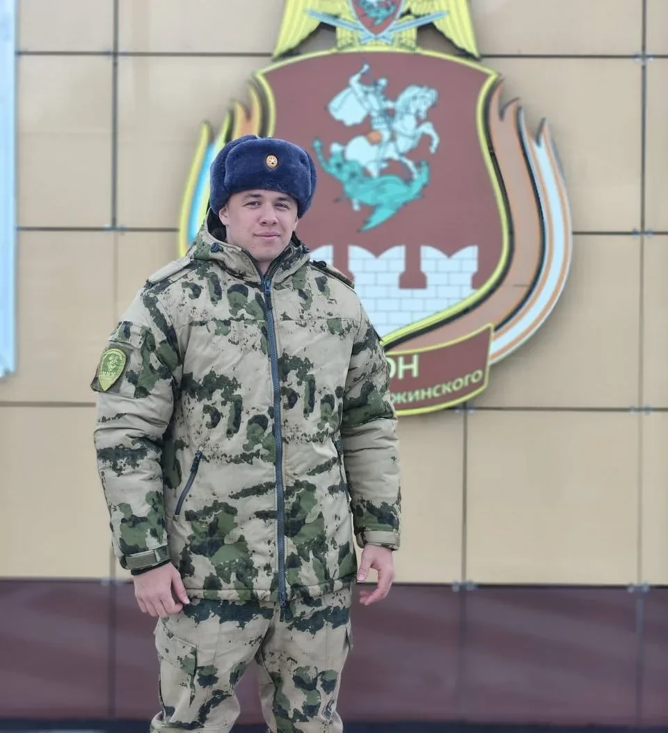 Макан официально ушёл в армию — появились первые фото рэпера на службе.  Он отправился служить в отд
