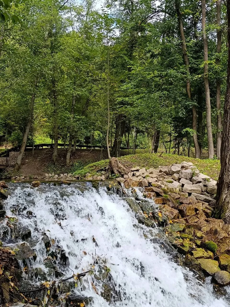 🌊 Сейчас на Голубых озёрах такая красота, что глаз не оторвать.