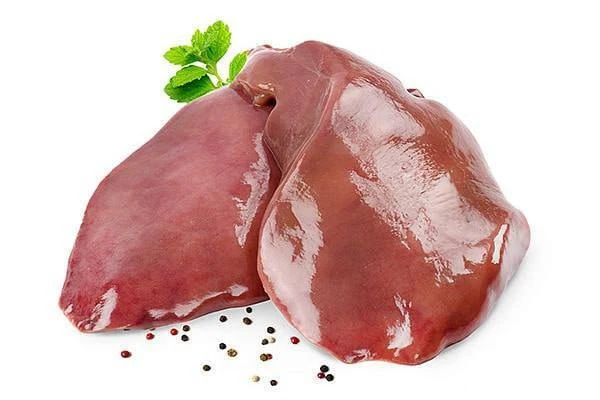Чем полезна куриная печень?  Способствует укреплению мышц за счет большого количества белка. Улучшае