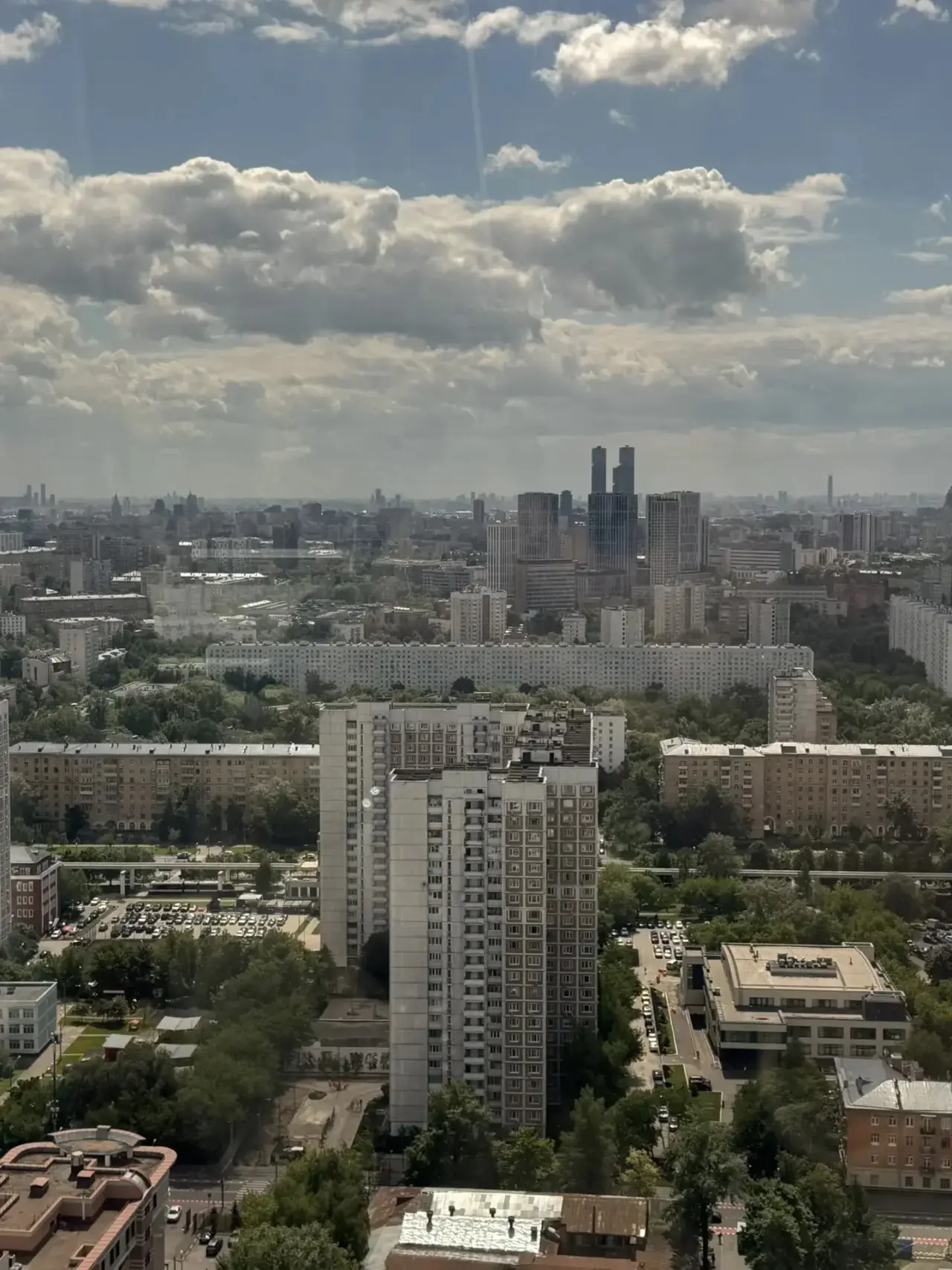 Читала сообщения после вчерашних вопросов к вам… Каждое второе — про живот и поясницу.