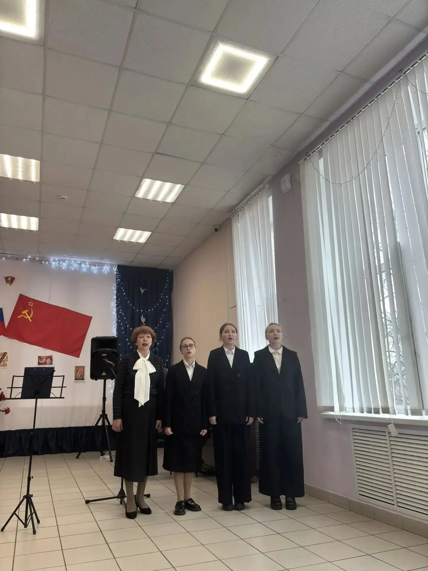 Фестиваль комсомольской песни "Любовь, комсомол и весна!"