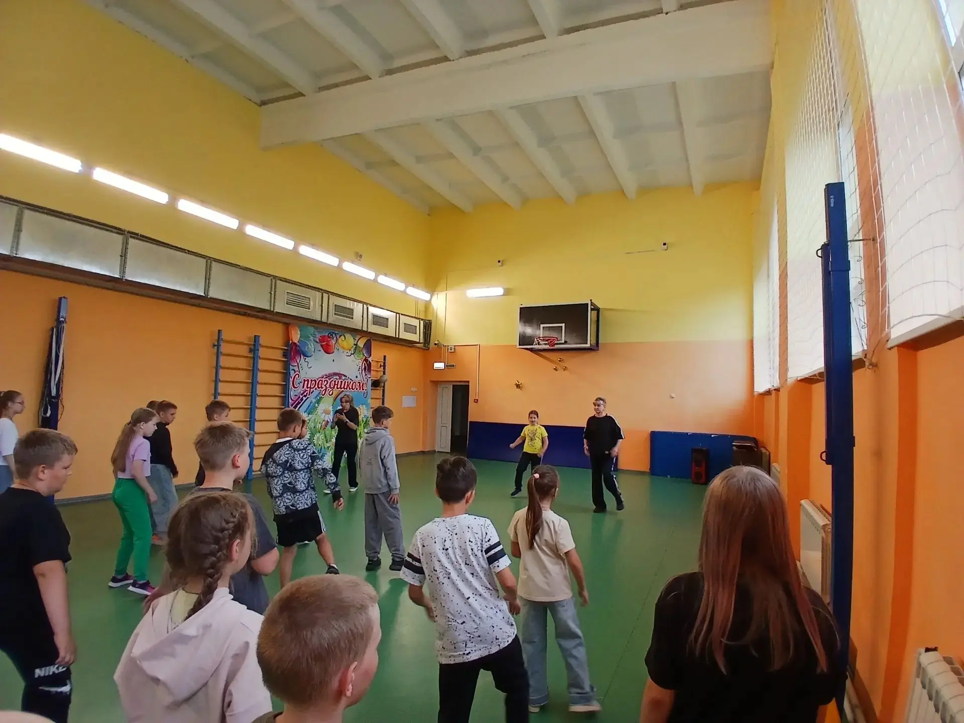Одиннадцатый день в летнем лагере «Лучик»  
Тема дня: «День профессий»

По традиции утро началось с 