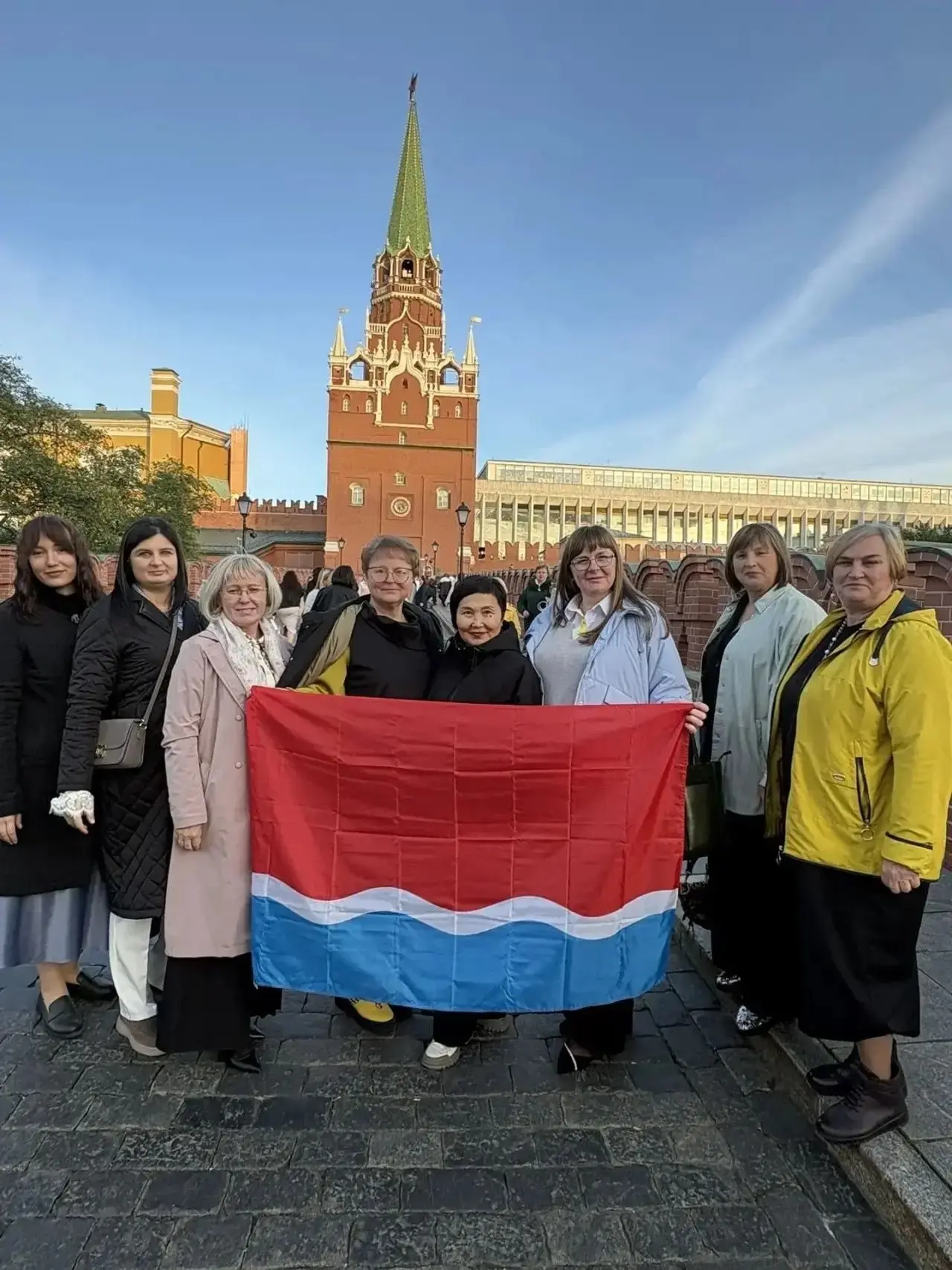 🎉 Накануне Дня учителя в Государственном Кремлёвском дворце в Москве прошел праздничны...