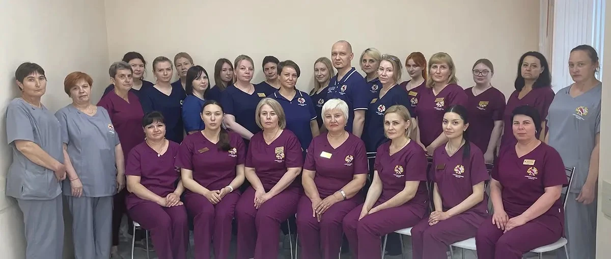 Уважаемые коллеги!

Примите искренние поздравления с Днем медицинского работника!

Желаем вам крепко