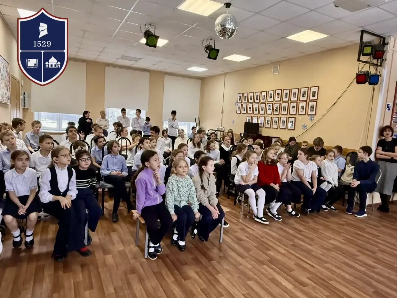 Говорили о серьезном 👮♀️  Вчера в нашей школе прошла встреча, которая затронула каждого — с 2-го по 