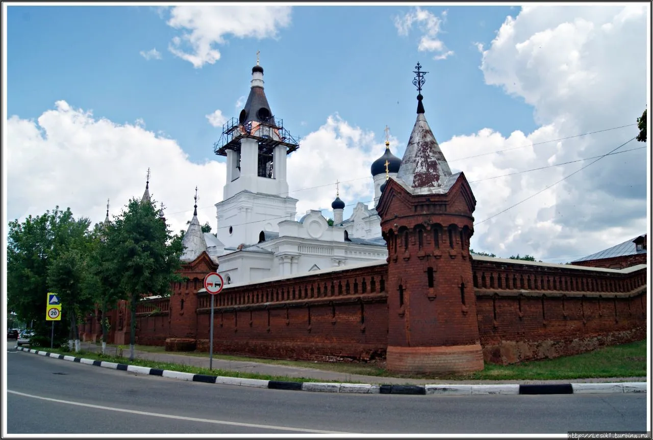 📍Благословенного дня!⤵️
15 июня 2026, понедельник.
🥦🫛🍏8 день Апостольского поста. 

На фото: хра