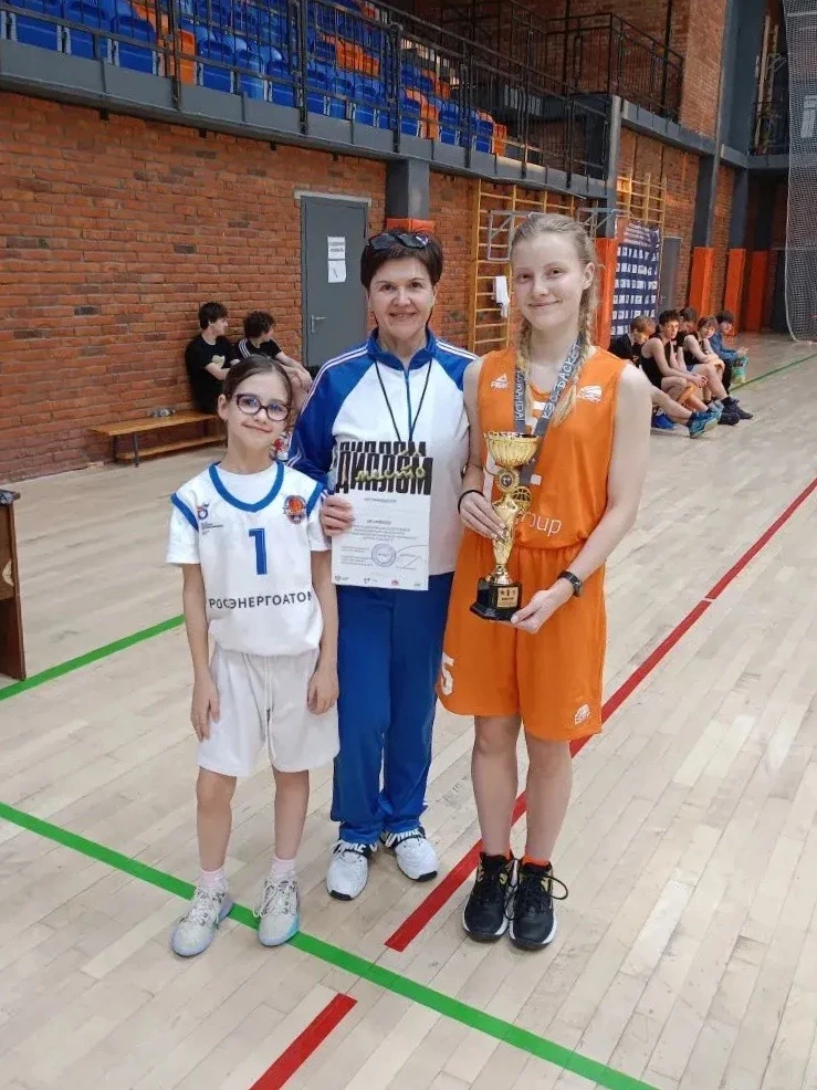 Не нарушая традиции, мы снова в игре 🏀  Вчера в Нововоронеже в СК Атом-Арена прошли игры зонального 