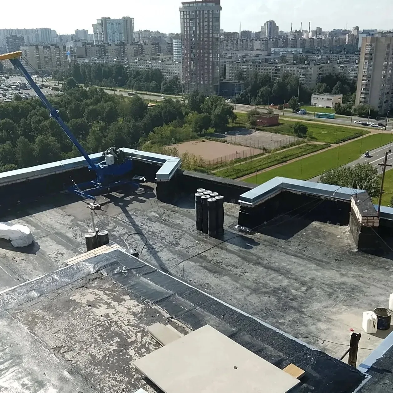 🏗 Капремонт кровли на Товарищеском, 26к1: отчет о ходе работ (15.06 – 17.07)

Работа кипит уже меся