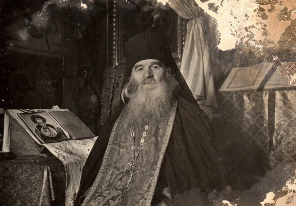 👼Молчание — это ангельская молитва  Она не сравнится с нашей человеческой молитвой. Помалкивай больш