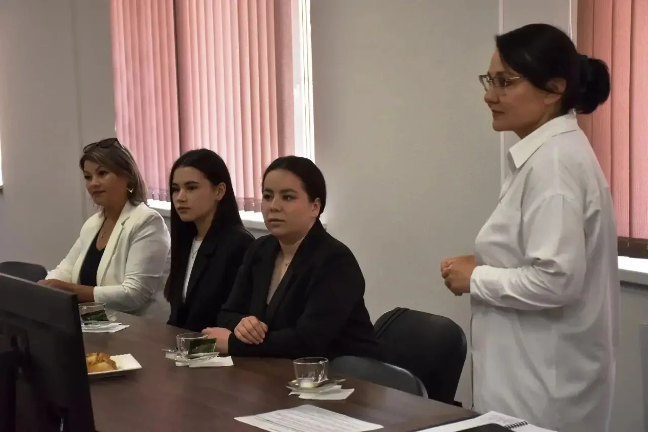 В Калтасинском районе состоялась встреча с будущими медиками

В администрации Калтасинского района 1
