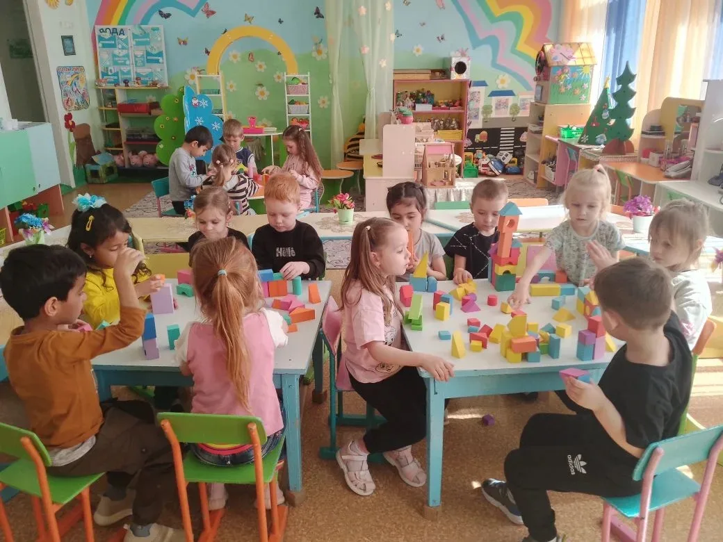 «Мы играем в кубики»