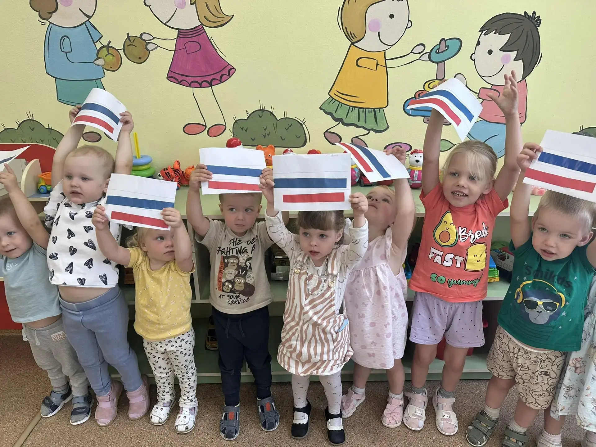 День флага России в группе «Малышок»! 🇷🇺