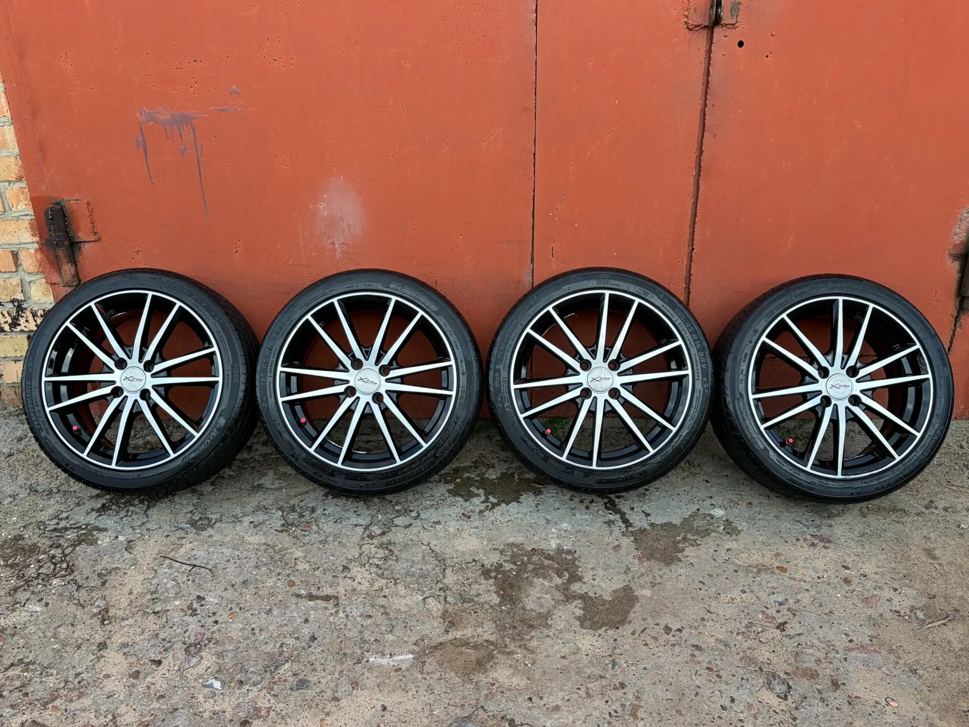 Продам колёса x-trike R16 на летнeй резине Tigar 195/45/15. 2021 года. Подойдёт на любо...