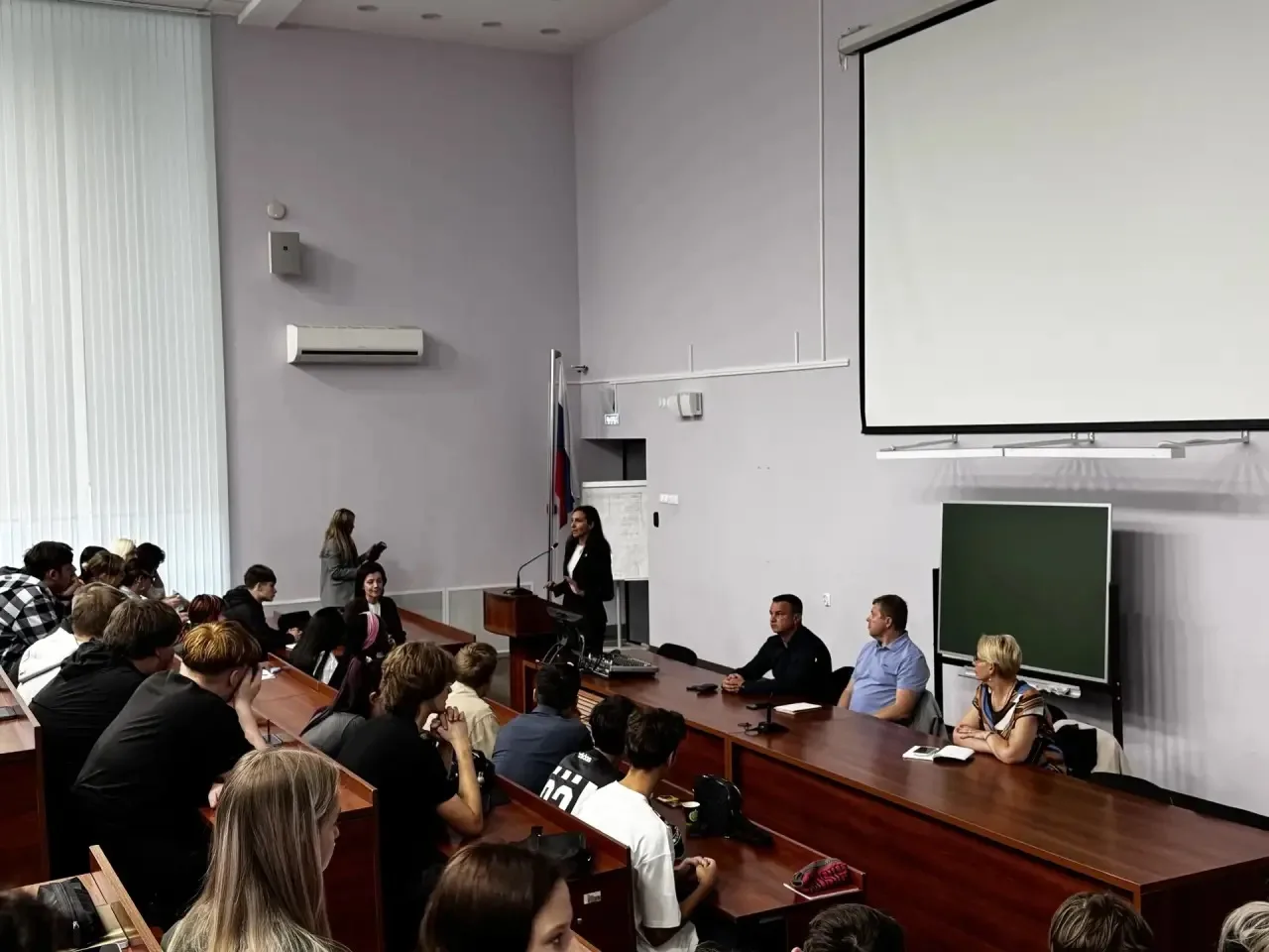 В рамках регионального фестиваля «Неделя Финансовой грамотности» прошел "Урок успеха" д...