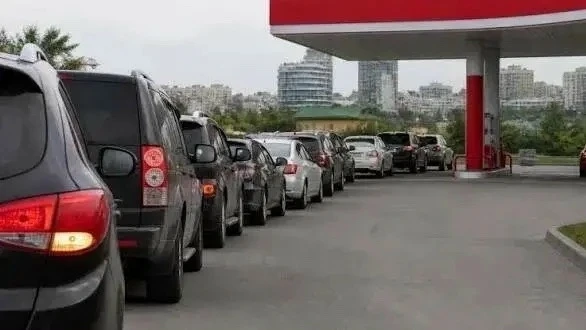 ‼️ В Екатеринбурге ситуация с бензином ожидаемо улучшится уже на следующей неделе. По и...