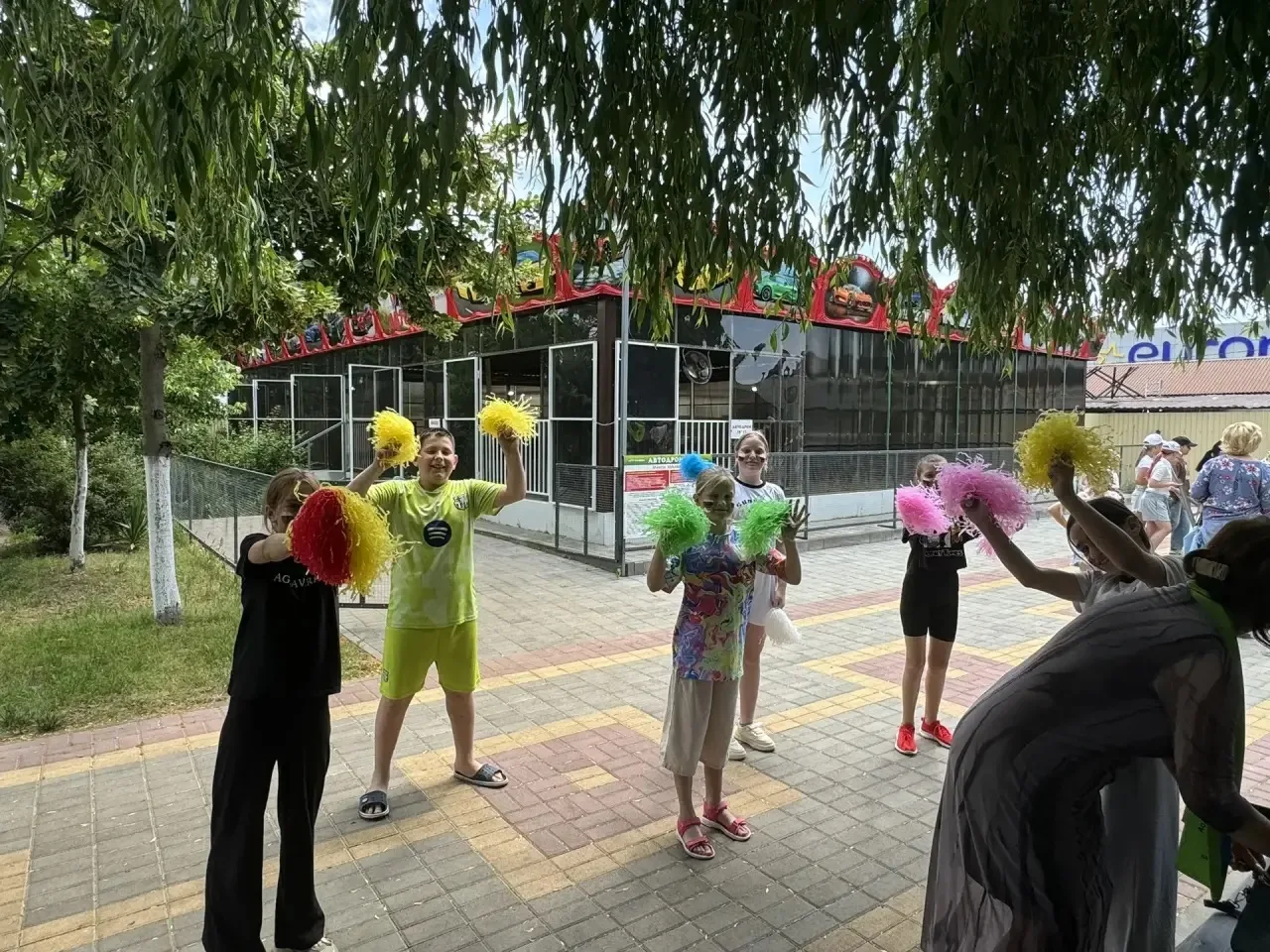 «Мы — будущее России!» 🇷🇺✨

Сегодня наши ребята с летней площадки отправились в увлекательное путе