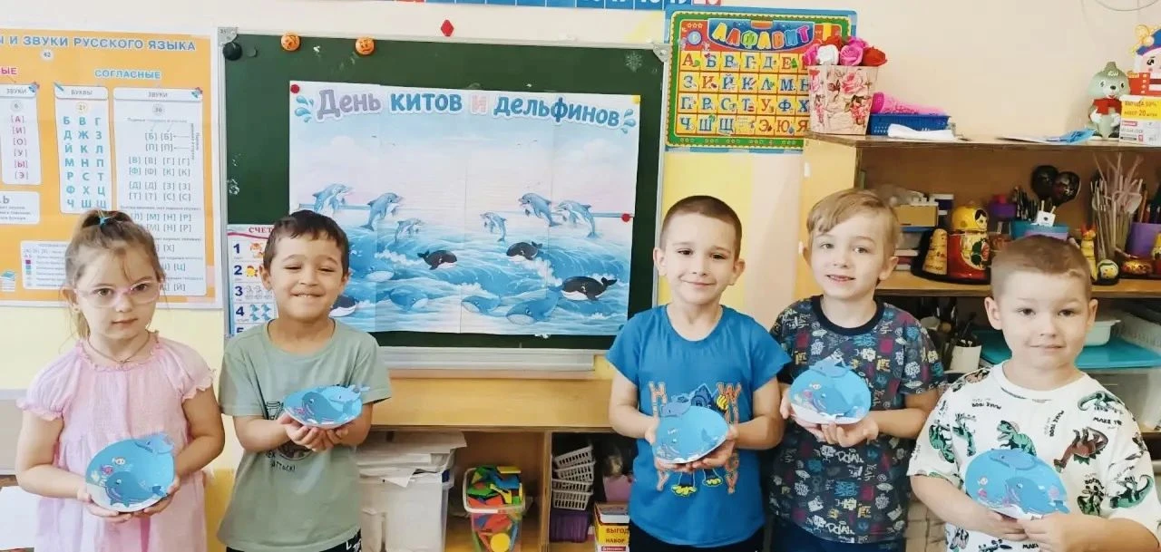 🐳Сегодня дошкольники посвятили день удивительным созданиям — китам и дельфинам. Это не просто краси