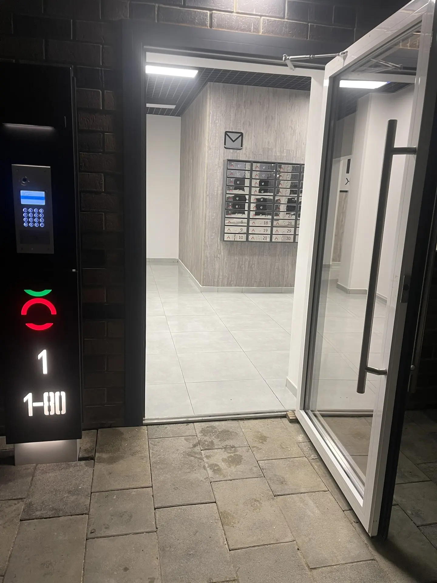 12 Марта 168, 2 корпус, 1 и 2 подъезды