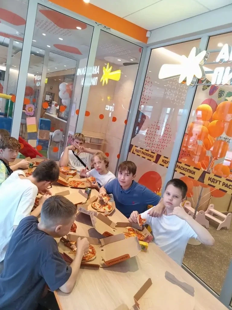 🍕 Учебный год 6‑3 класса завершился мастер-классом по пицце!