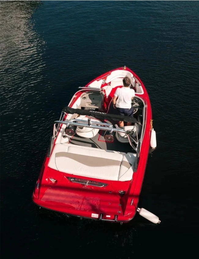 Феррари
👴 до 5 человек
⚓️ Грибоедова
🚾 Туалет ➖
💳 от 8 000 час

https://78kater.ru/katera/ferrari