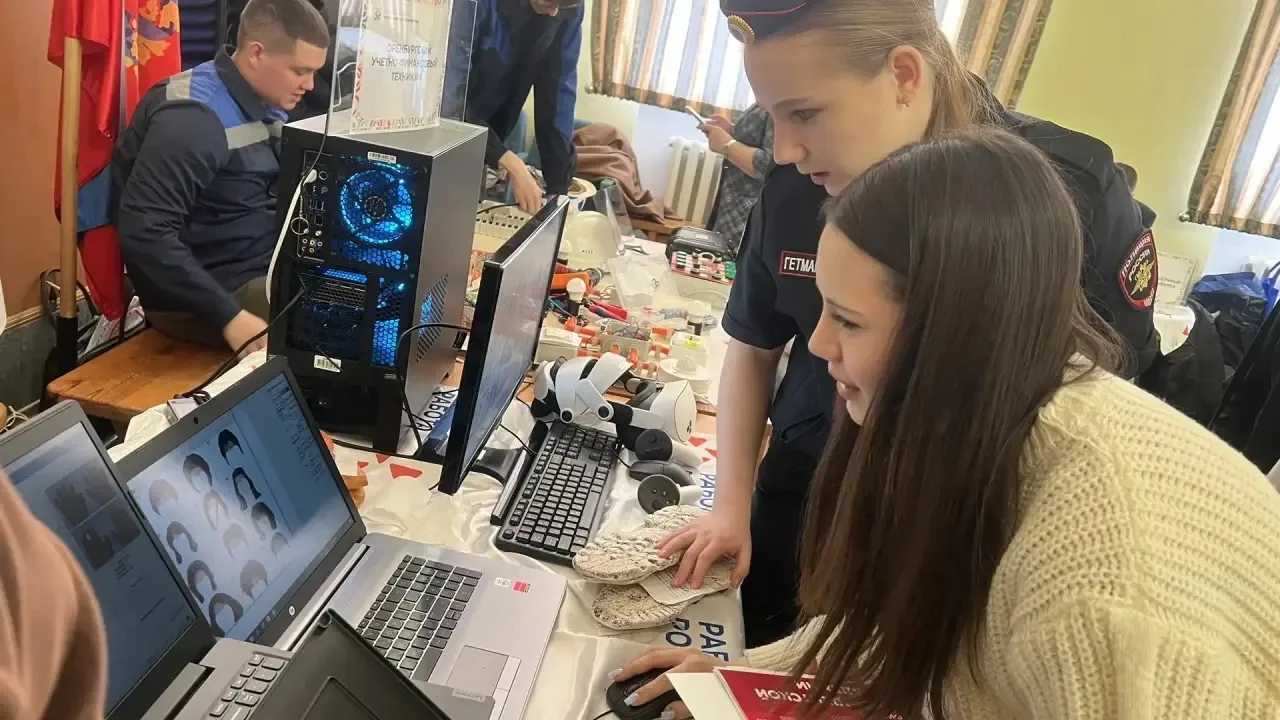 👮‍♂️ Живи и работай в Оренбуржье  В рамках карьерного фестиваля «Живи и работай в Оренбуржье» препод