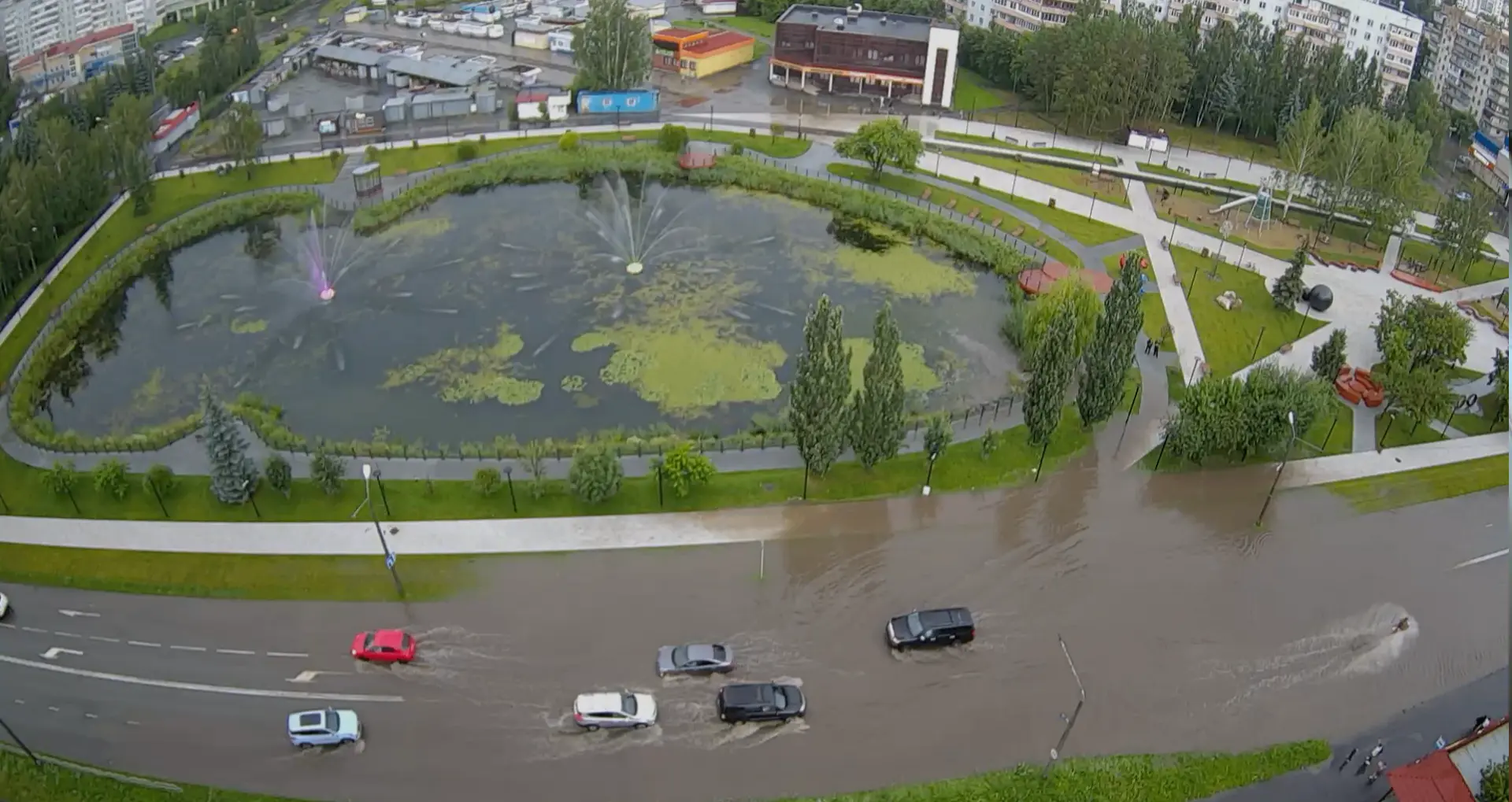 На пр. Карла Маркса потоп💦
