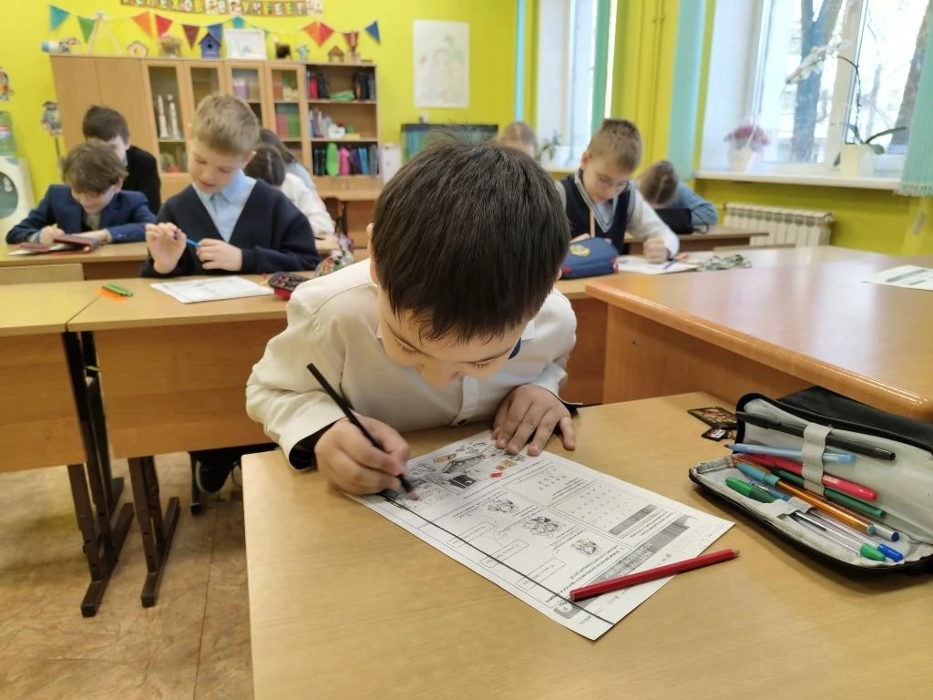 «65 ЛЕТ ТРИУМФА. КО ДНЮ КОСМОНАВТИКИ»  ⭐️ Сегодня занятие «Разговоры о важном» было посвящено Дню ко