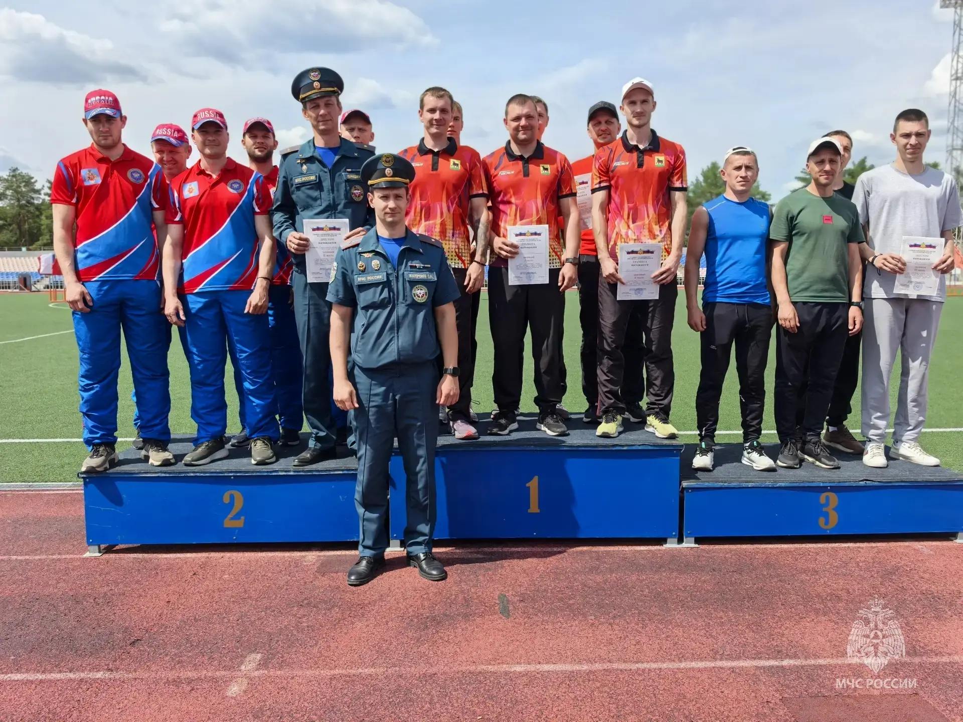 🥇Победители определены: в Сызрани завершился чемпионат по пожарно-спасательному спорту

В Сызрани з