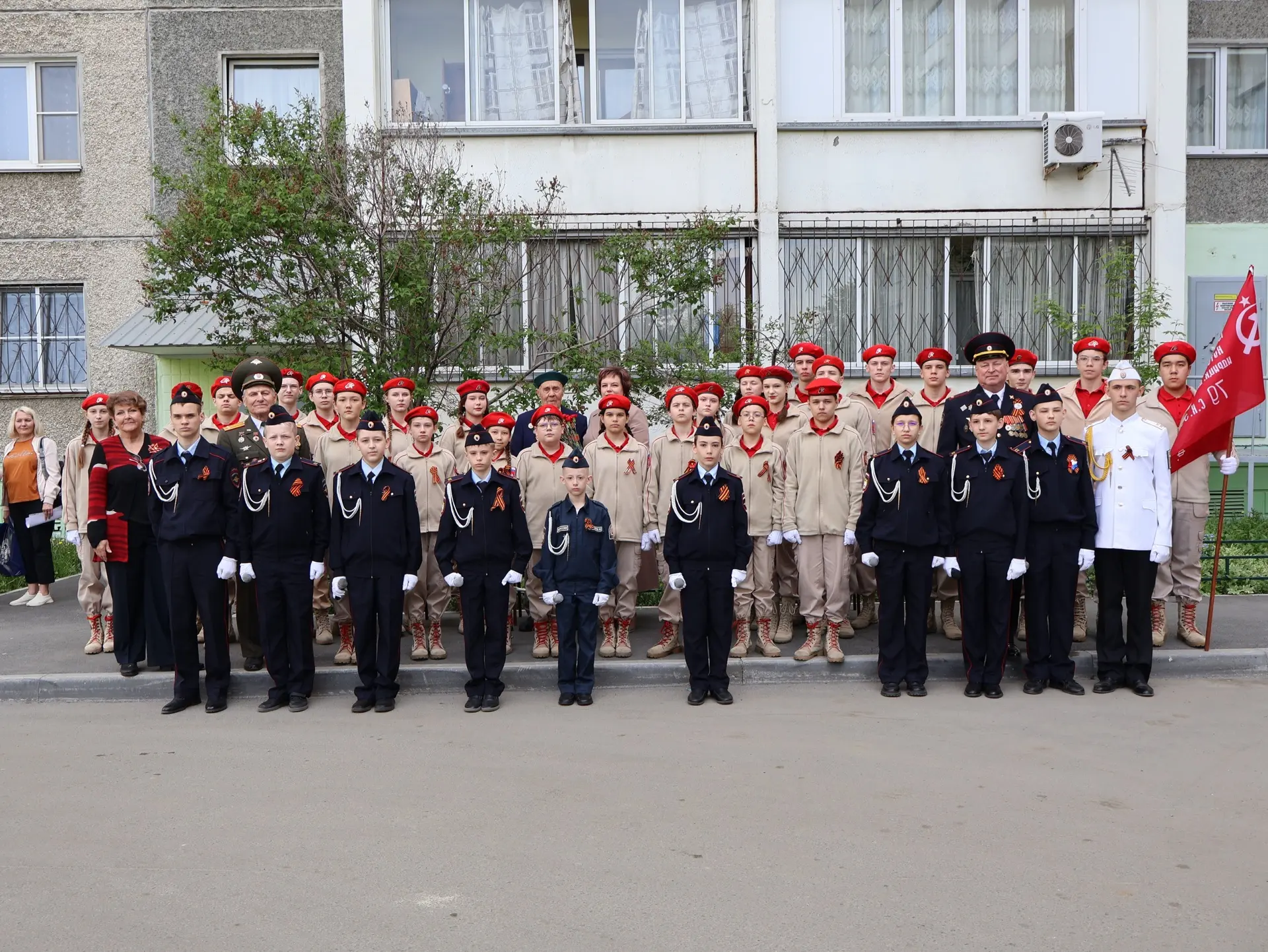 В преддверии Дня Победы чествовали ветерана Великой Отечественной войны - Николая Николаевича Жарова